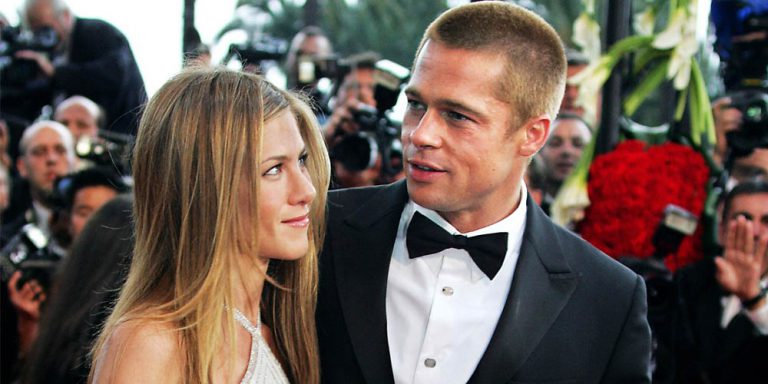 Jennifer Aniston back with brad pitt
