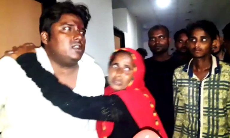 Four of family injured in Aligarh railway station attack