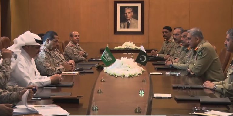 COAS Bajwa, Saudi commander discuss regional security