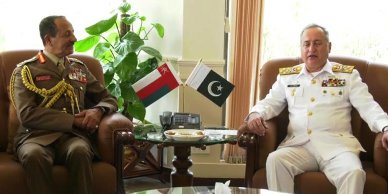 Naval chief meets Oman's Army Chief