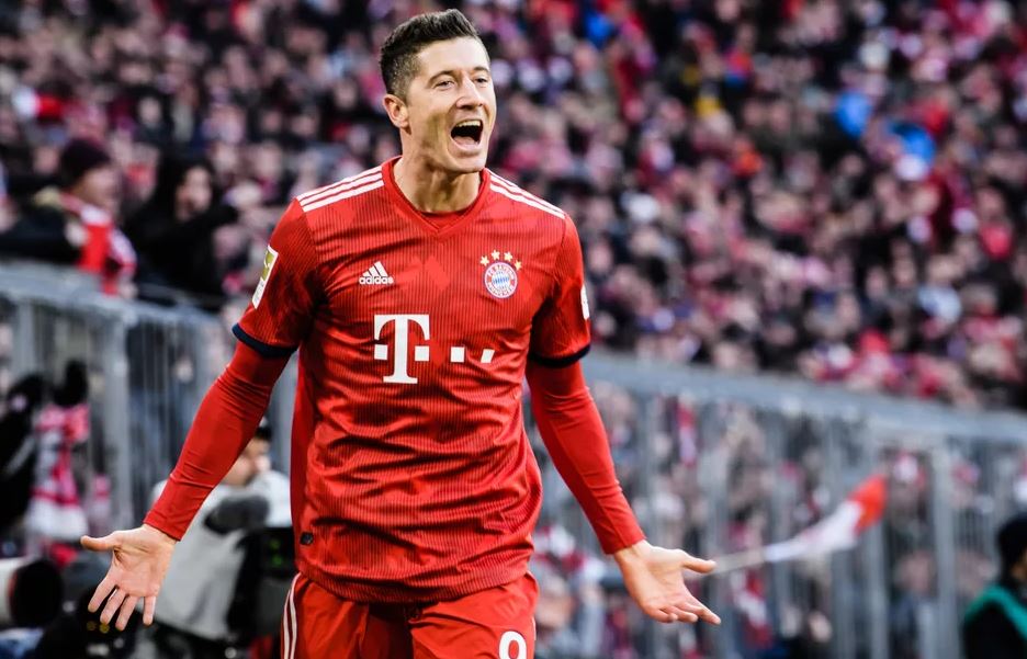 Lewandowski makes tremendous history with 4 goals in 15 minutes