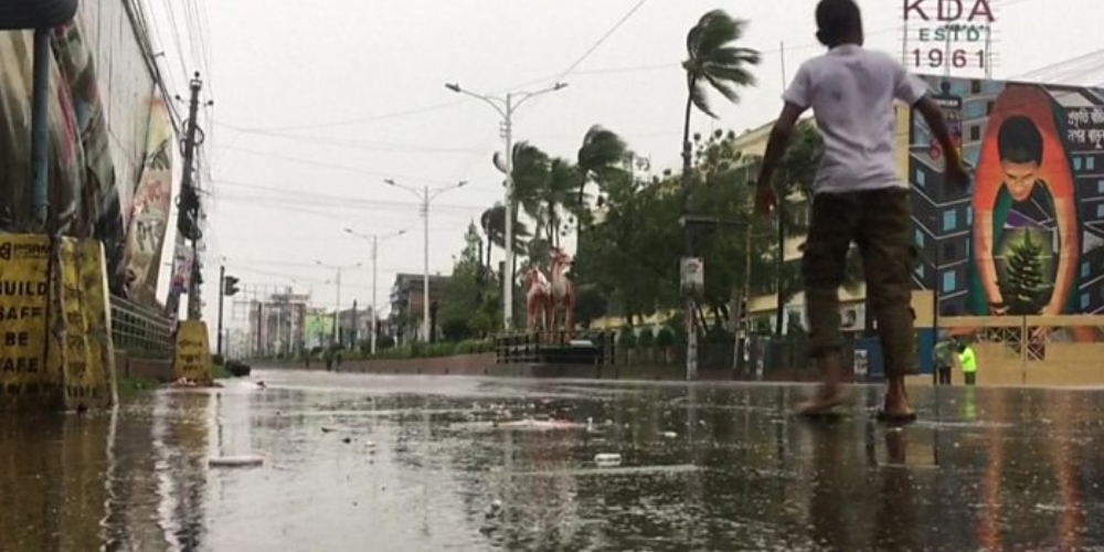 Cyclone Bulbul hit India & Bangladesh