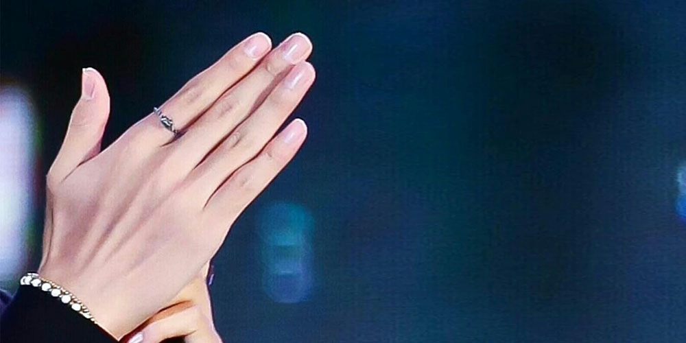 hand finger
