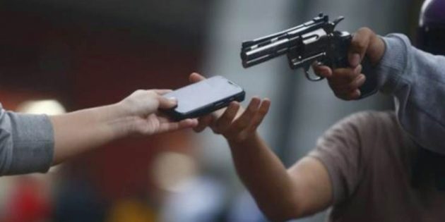 Street crimes rise at alarming rate in Karachi