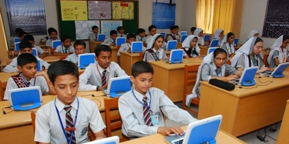 KP govt to offer 200 scholarships for deserving students