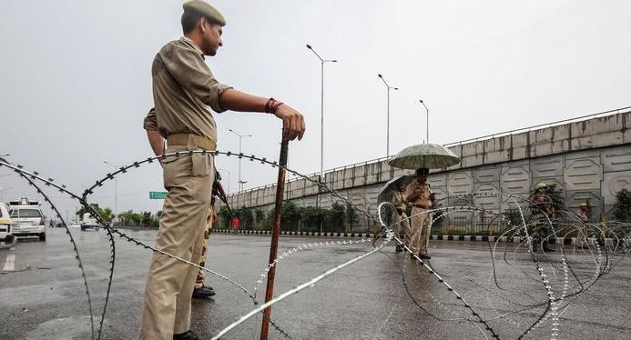Normal life remains crippled in Occupied Kashmir on 119th day