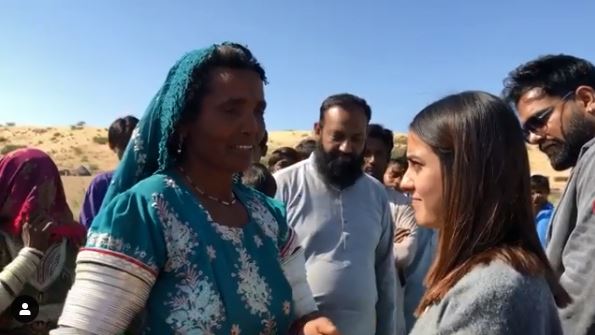 iqra aziz and yasir hussain visit tharparkar