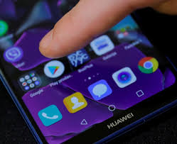 Google warns Huawei