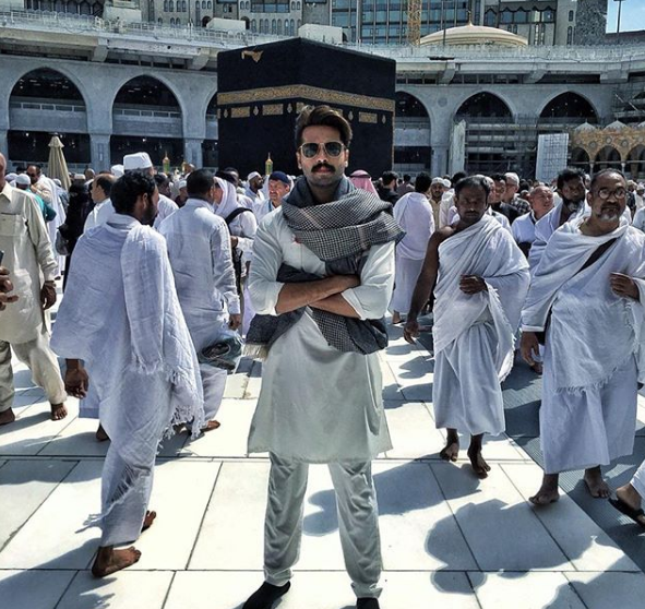 fahad mustafa performed umra