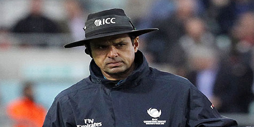 Aleem Dar offers free food for labors at his restaurant during lockdown