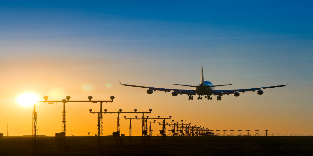 stranded Pakistanis land in Karachi