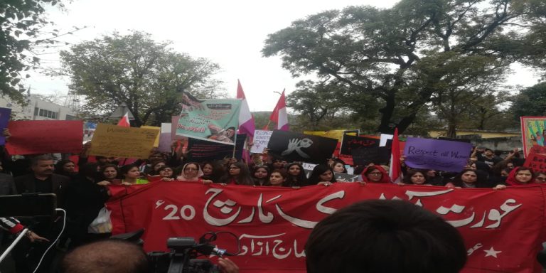 Stone pelted on Aurat Azadi March in Islamabad