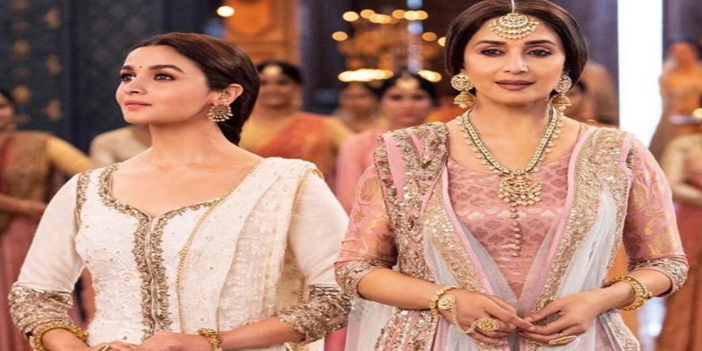 Alia Bhatt appreciates Madhuri Dixit for offering dance tutorials