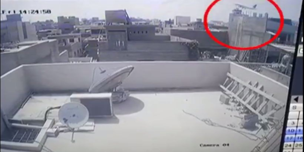 footage of plane crash