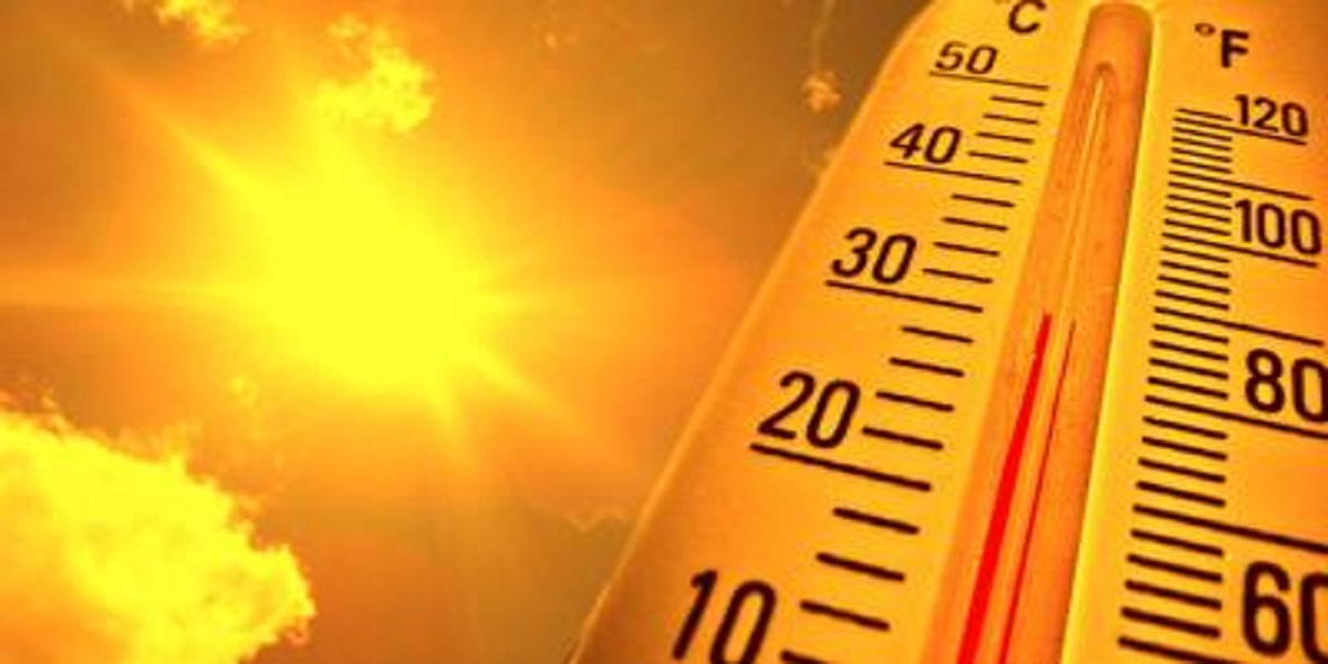Karachi receives hot temperature as mercury reaches 37 °C