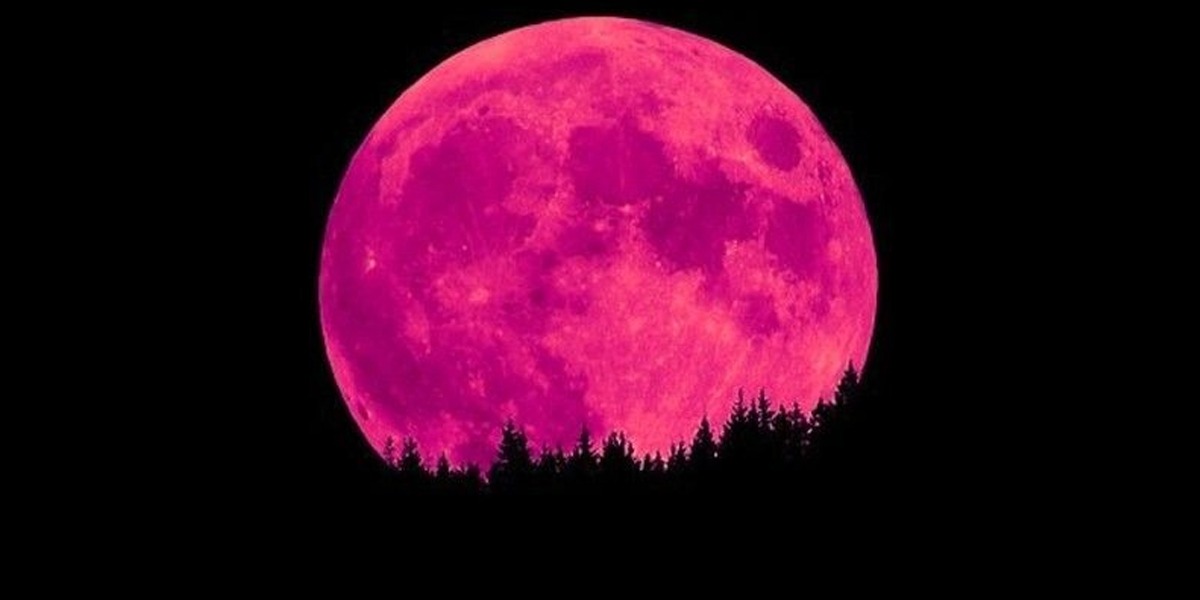 When will Strawberry Moon appear in Pakistan?