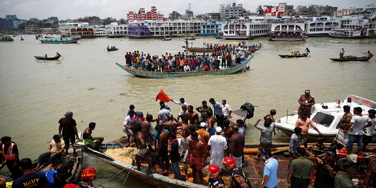 30 Died in ferry accident in Dhaka, Bangladesh