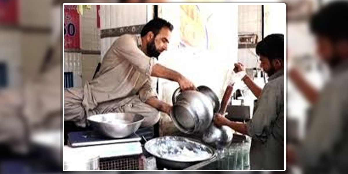 Milk prices increase by Rs 10 in Karachi