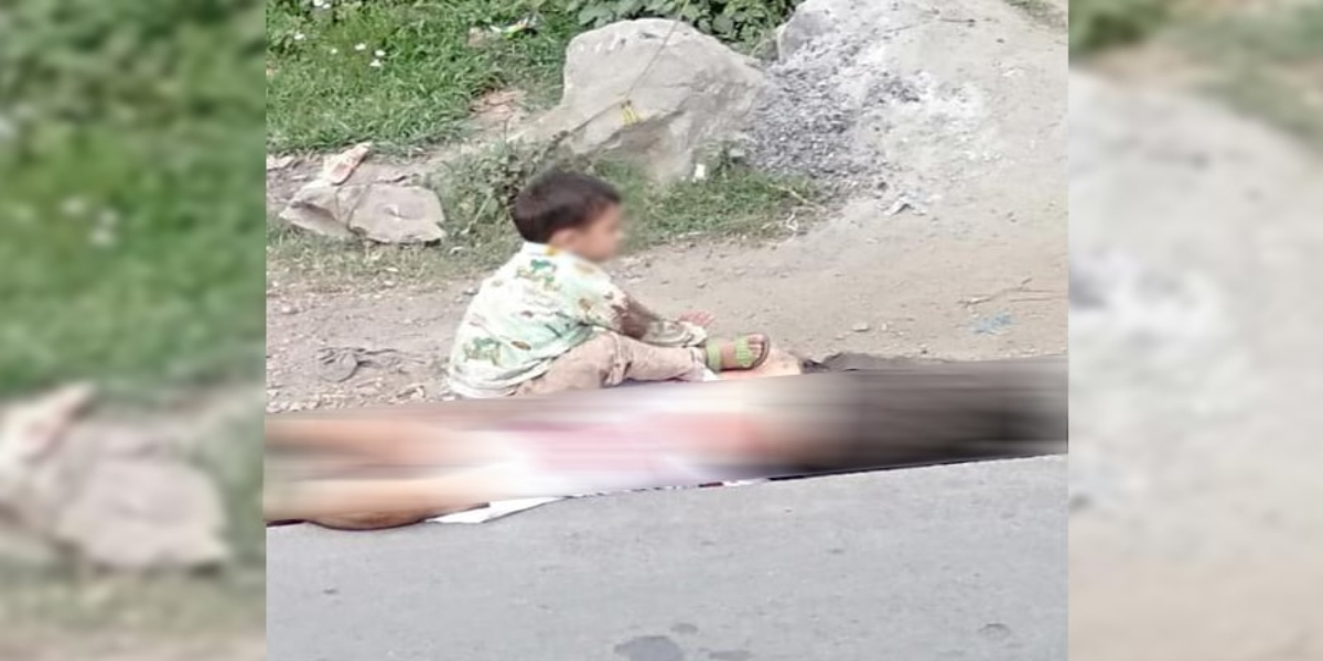 Occupied Kashmir: Photo of a child sat on grandfather's dead body shakes the world