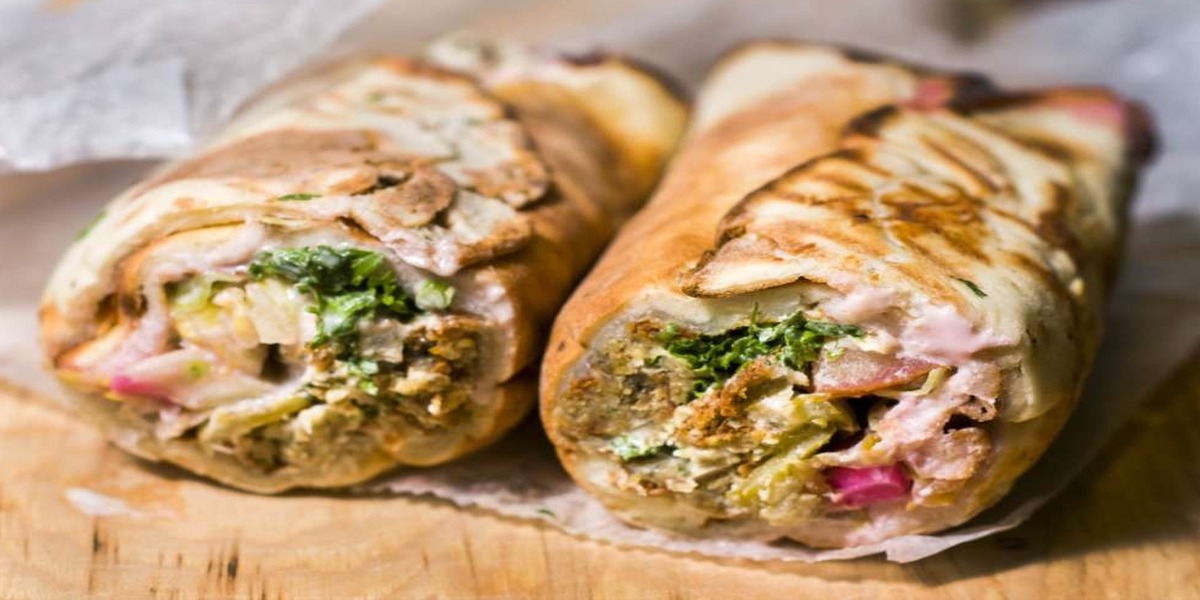700 people suffer food poisoning after eating low-priced shawarma