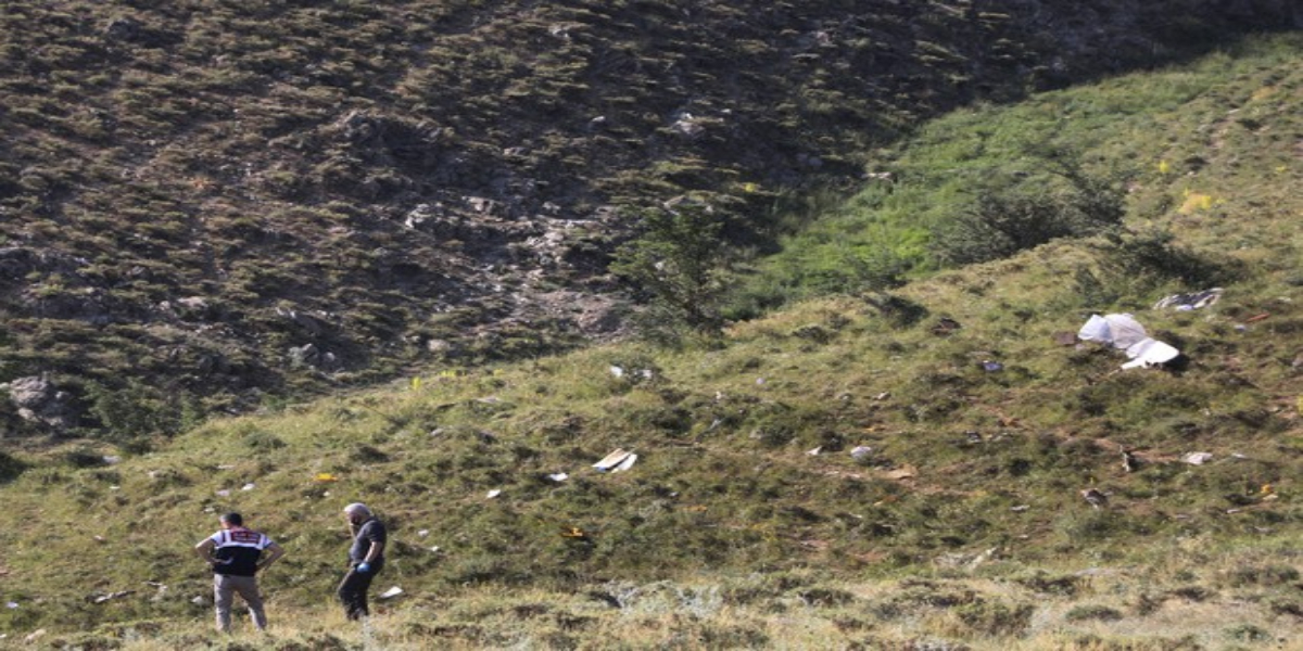 Turkey: Reconnaissance plane crashes into mountain, killing 7 security personnel