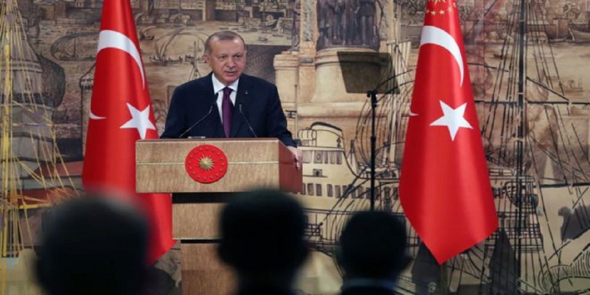 Turkey discovers a natural gas reserve in the Black Sea, President Erdogan