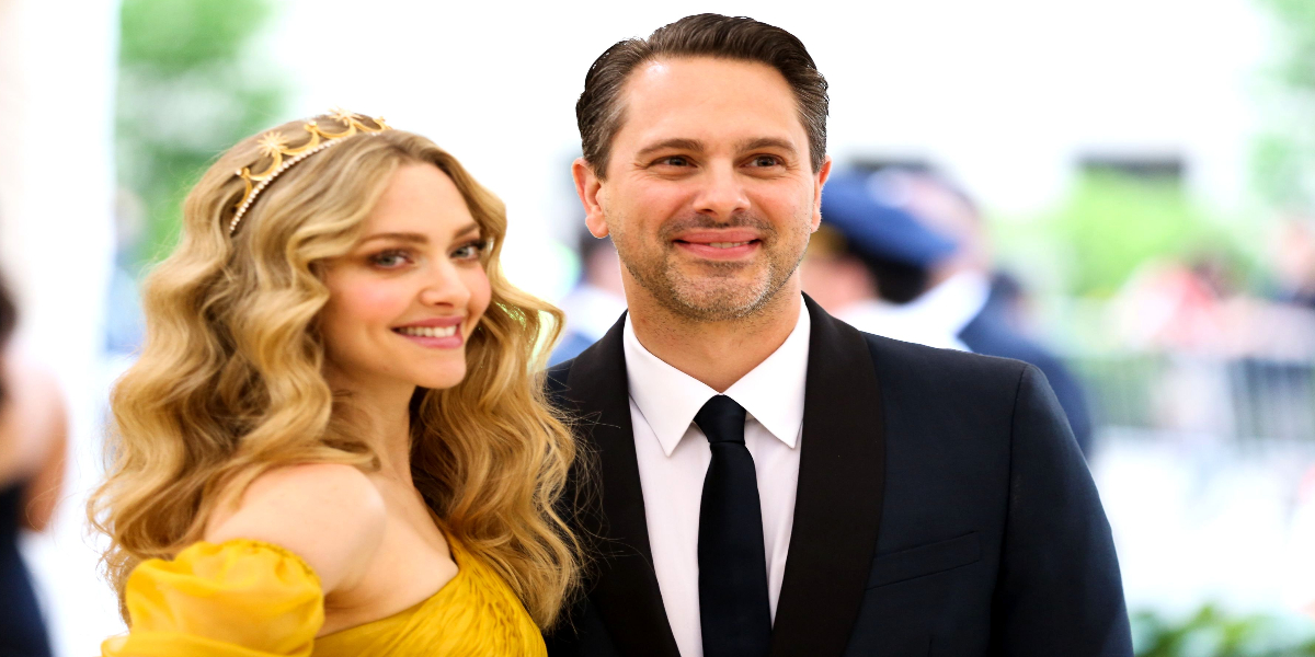 Amanda Seyfried and Thomas Sadoski