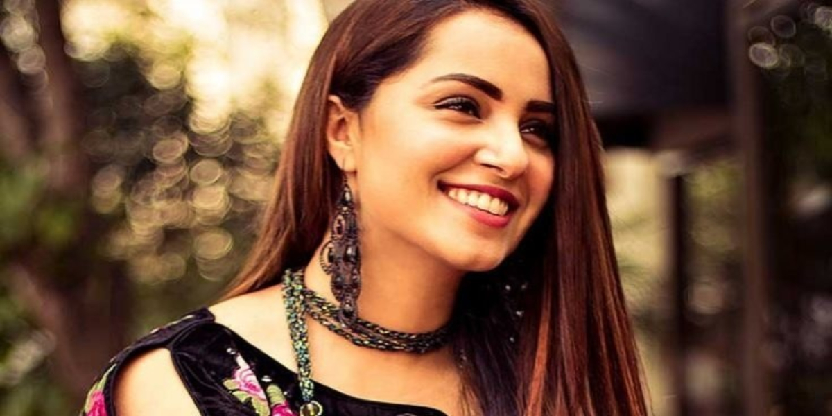 Nimra Khan getting better after falling down from stairs
