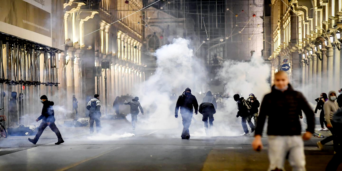 Italy: Protests Erupted Over Anti-Covid Restrictions