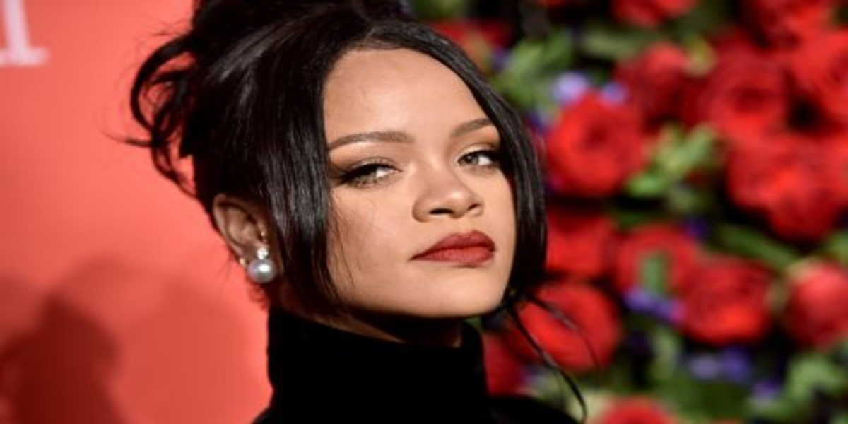 Rihanna apologizes for using Islamic Hadith