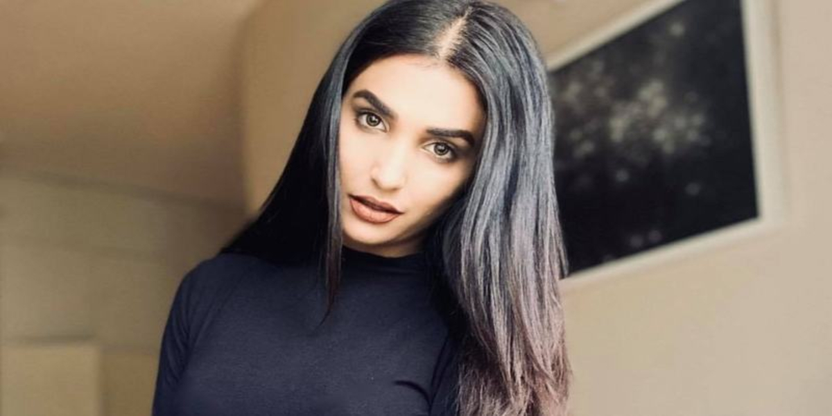 model Amna Ilyas