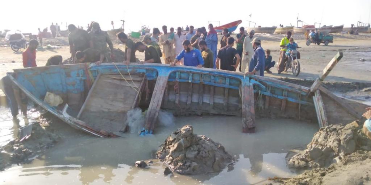 Pakistan Navy rescue work