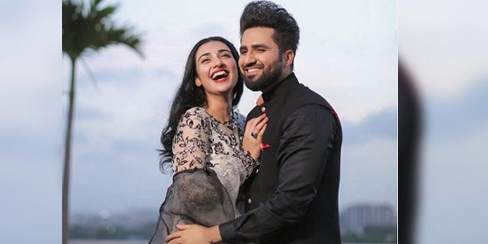 falak shabir