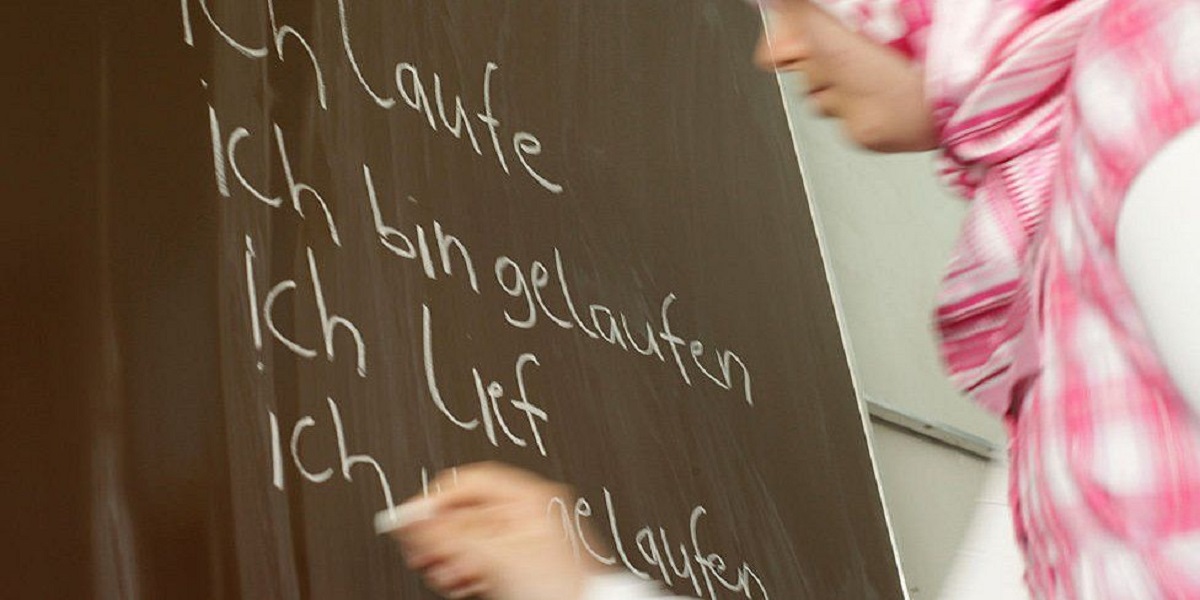 Austria court rejects headscarf ban