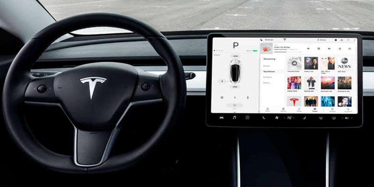 Tesla employee accused of tipping