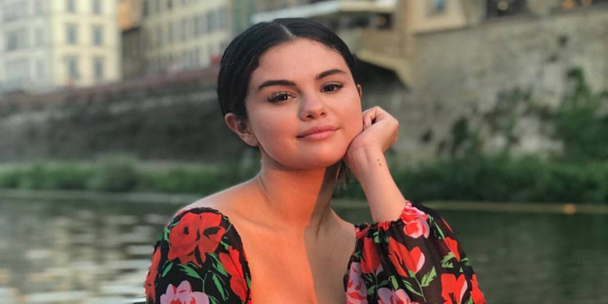 Selena Gomez talks about the dangerous effects of social media 