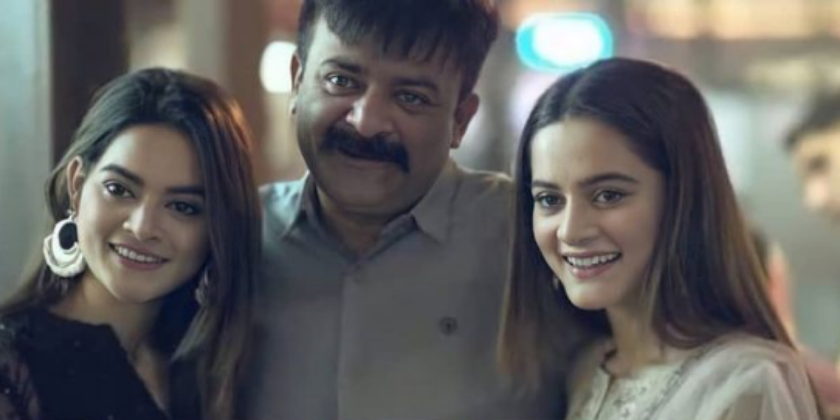 Minal Khan father
