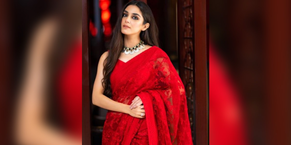 Maya Ali red Saree