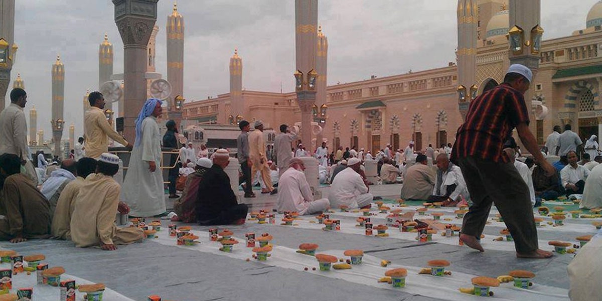 Saudi Arab Bans Iftar Gatherings, I'tikaf In Masjid Al-Haram And Masjid Al-Nabawi