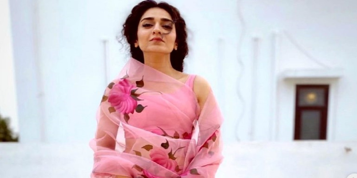 Hajra Yamin poem