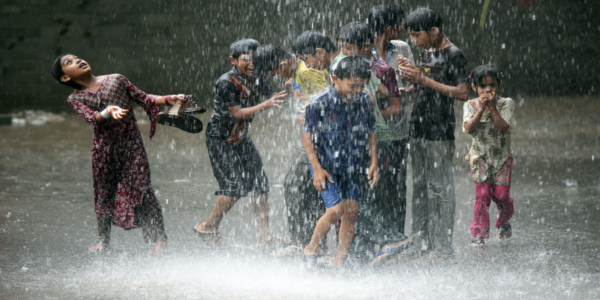 Beware! Pakistan To Receive Spell Of Heavy Rains