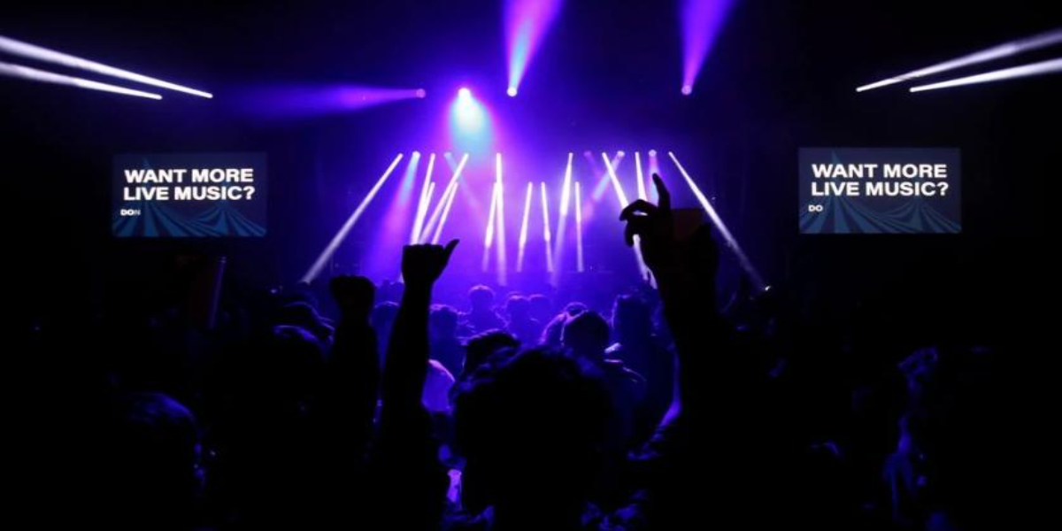 English Music-Lovers Party Like it's 2019 at COVID Pilot Festival