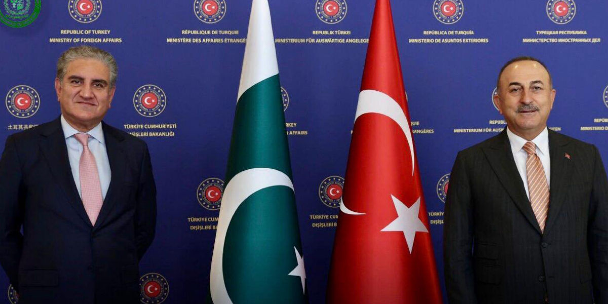 Shah Mahmood Qureshi Meets Turkish Foreign Minister Mevlüt Çavuşoğlu