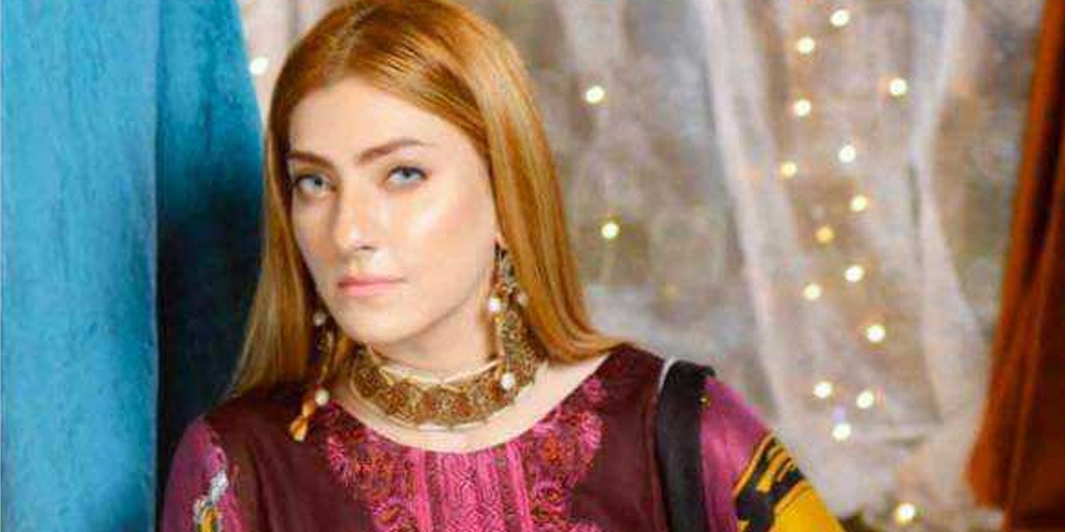 Anmol Noor Video