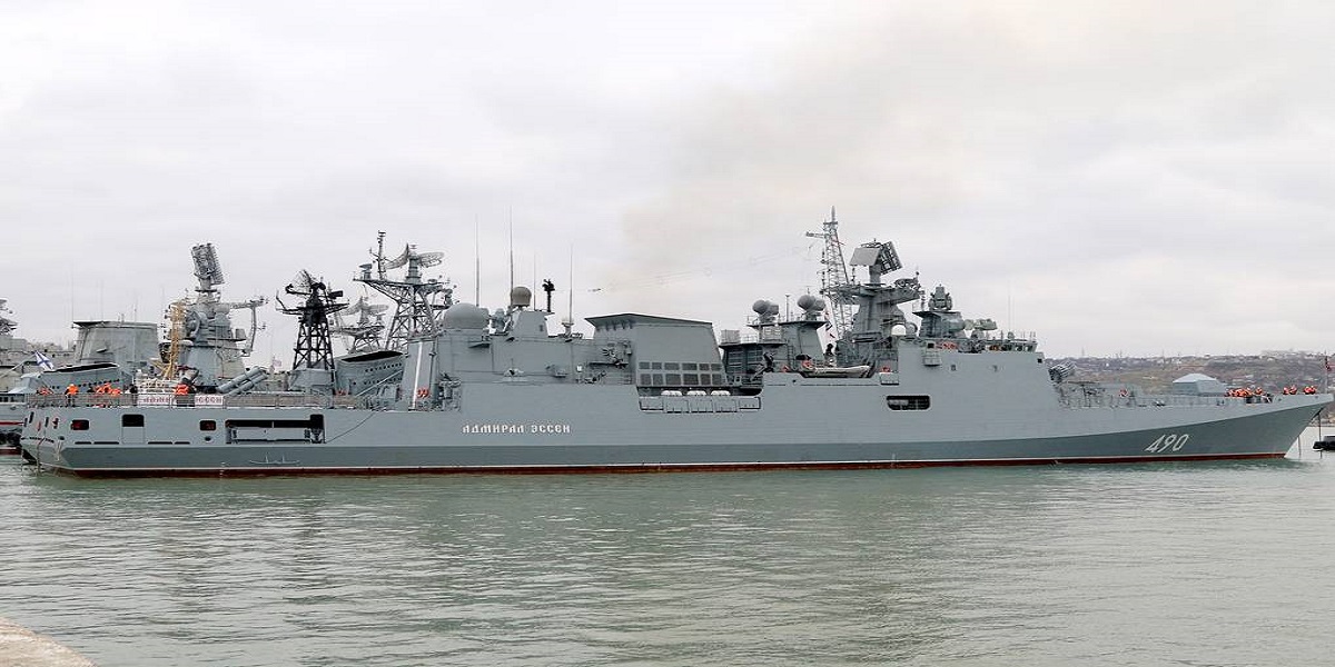 The Black Sea Fleet of Russia Threatens To Destroy US Ship As it Enters Russian Seas