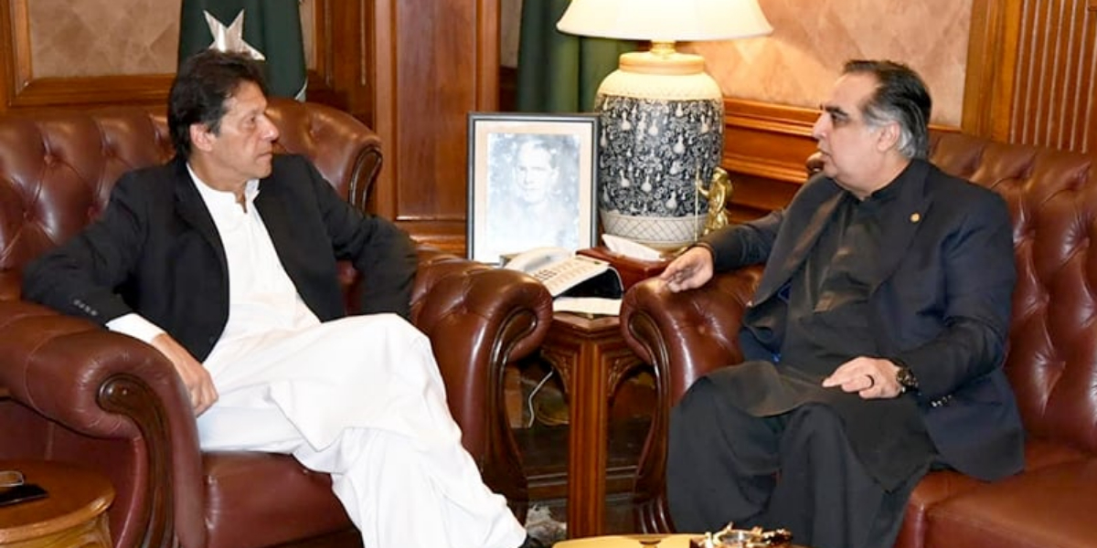Sindh Governor Demands PM Imran Removal Of Police Chief From Office