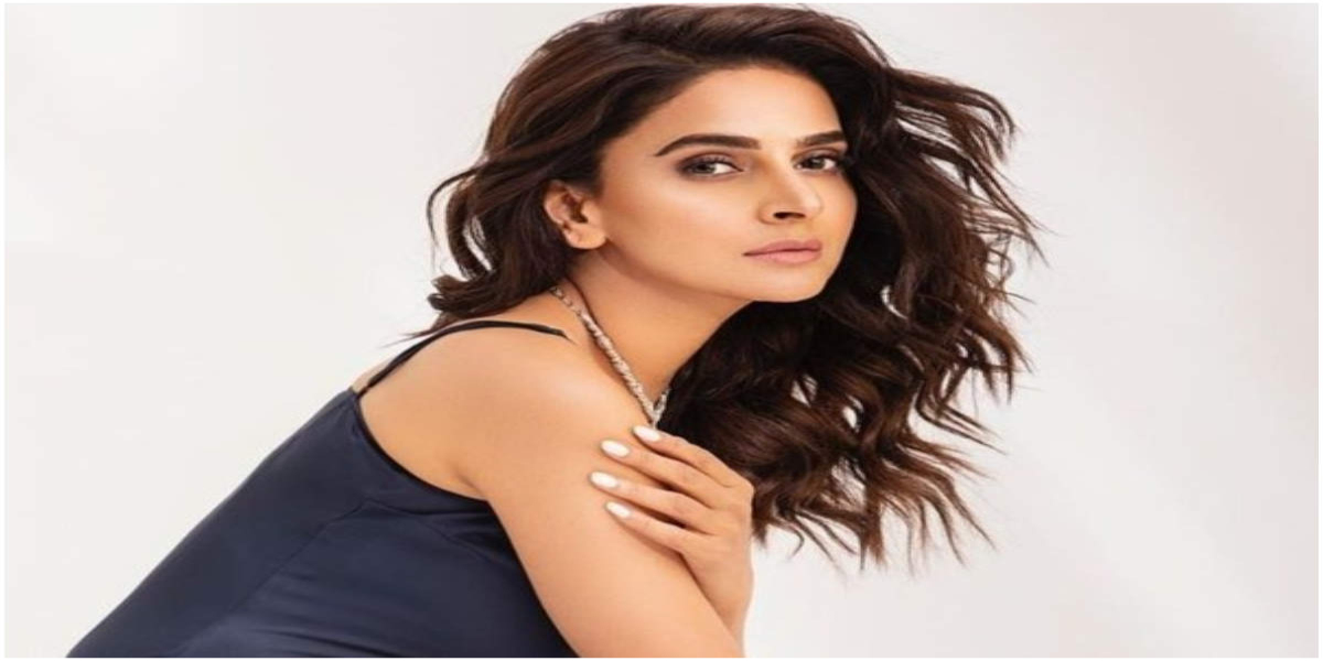 Saba Qamar