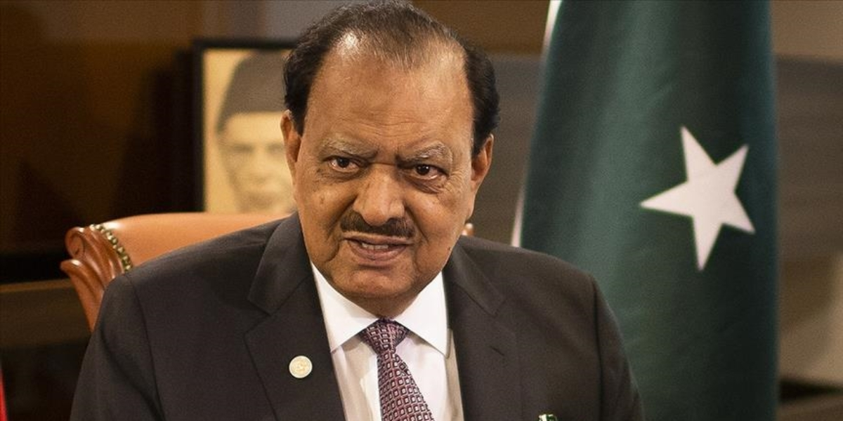 Mamnoon Hussain funeral prayers