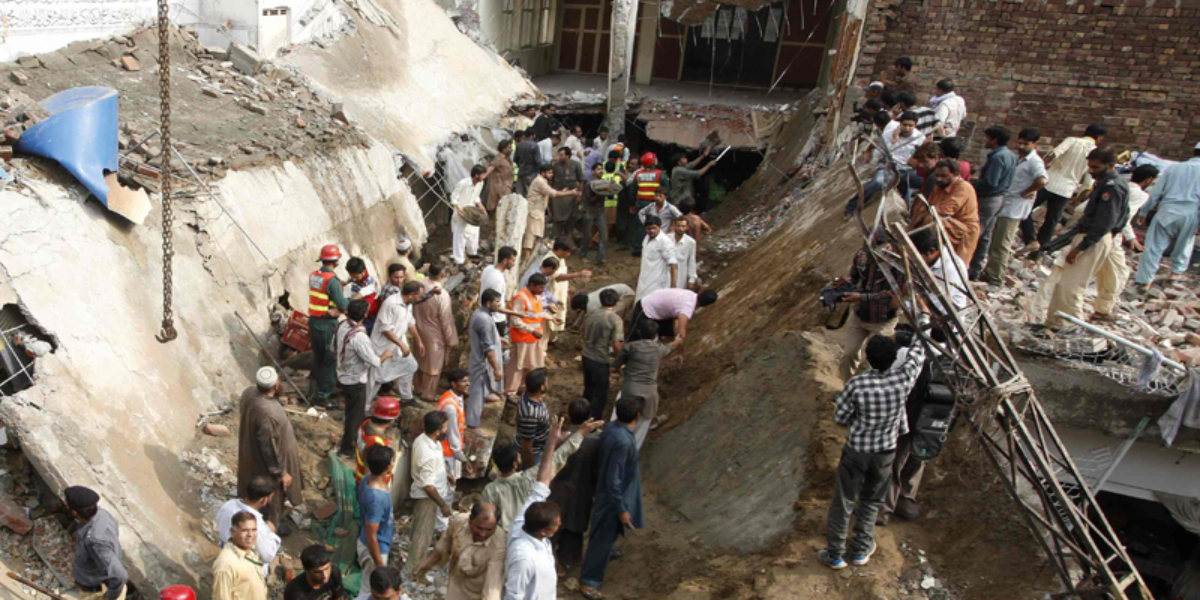 Lahore roof collapse