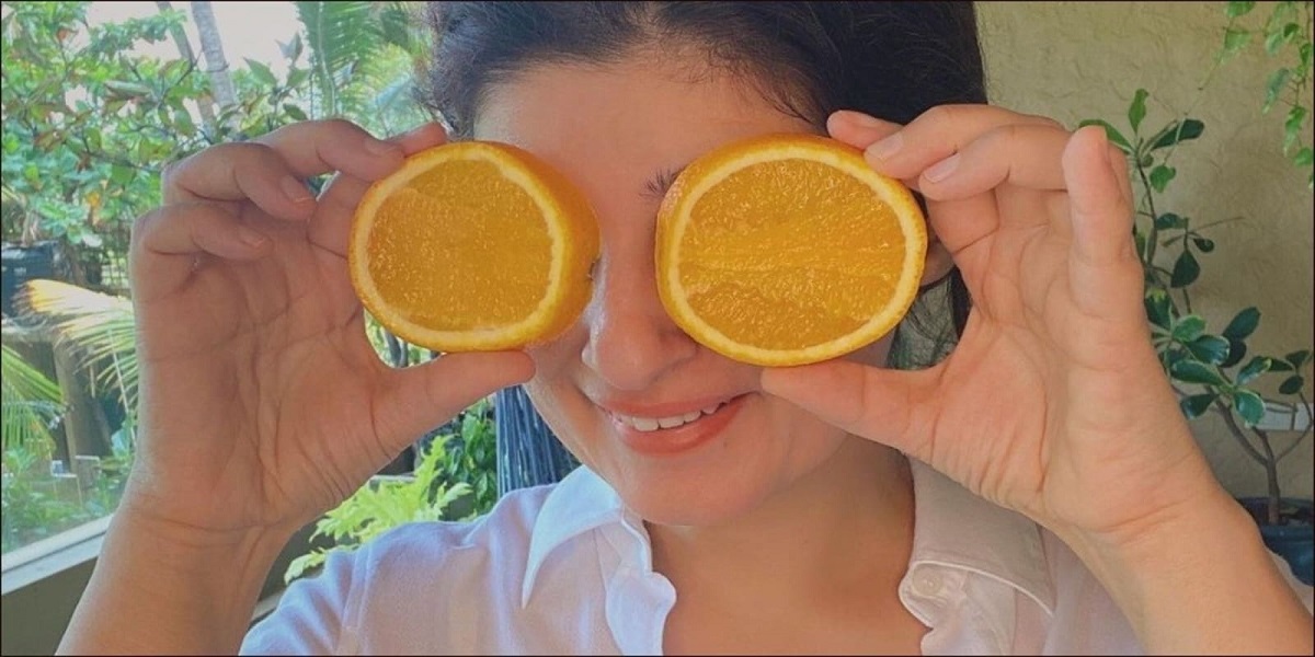 Twinkle Khanna consumes orange peels to gain the benefits of citrus fruit